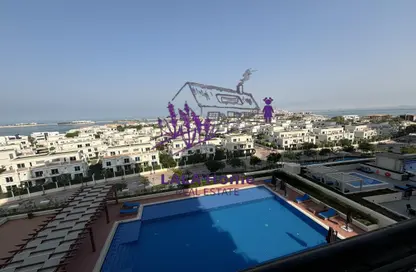 Apartment - 2 Bedrooms - 3 Bathrooms for rent in Floresta Gardens - Floresta Gardens - The Pearl Island - Doha