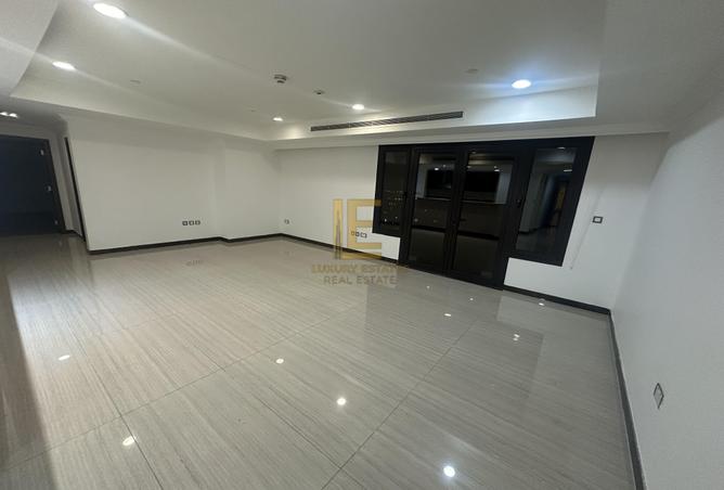 1004369 - Property Image 2