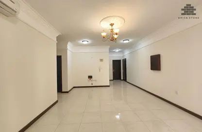 Apartment - 2 Bedrooms - 2 Bathrooms for rent in Anas Street - Fereej Bin Mahmoud North - Fereej Bin Mahmoud - Doha