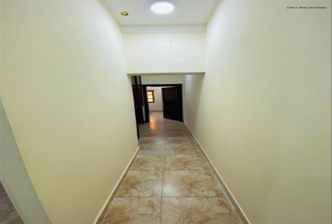 925867 - Property Image 3