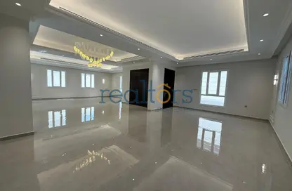 Villa - 7 Bedrooms - 7+ Bathrooms for sale in Wadi Al Shaheeniya Street - Ain Khaled - Doha