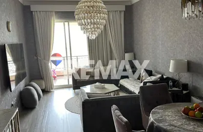 Apartment - 2 Bedrooms - 2 Bathrooms for sale in Viva West - Viva Bahriyah - The Pearl Island - Doha