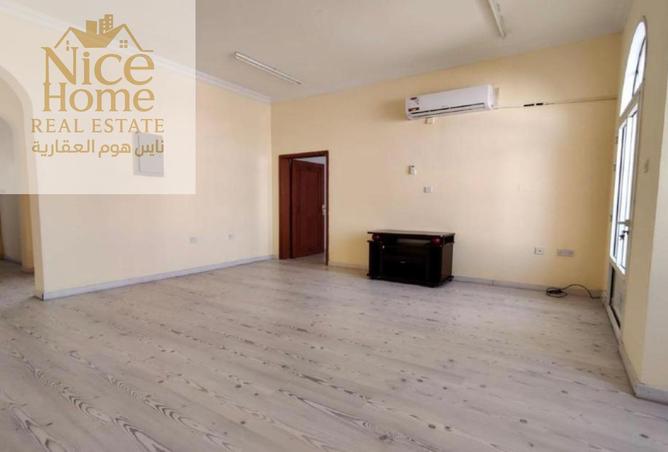 928418 - Property Image 3