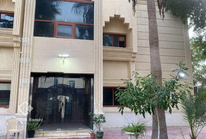 988076 - Property Image 3