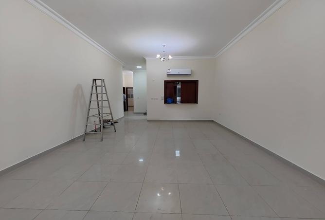 941504 - Property Image 2