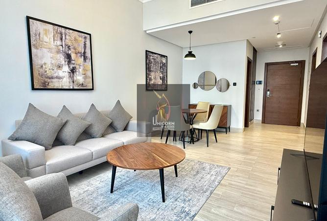 882761 - Property Image 2
