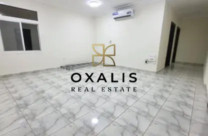 شقة - 2 غرف نوم - 2 حمامات للايجار في شارع السد - السد - الدوحة