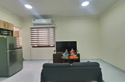 Apartment - Studio - 1 Bathroom for rent in Al Duhail South - Al Duhail - Doha