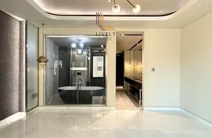 شقة - 3 غرف نوم - 5 حمامات للايجار في طريق بورتو الشرقي - بورتو أرابيا - جزيرة اللؤلؤة - الدوحة