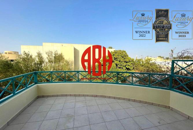 912784 - Property Image 3