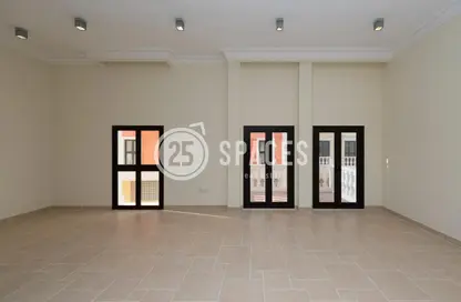 Apartment - 3 Bedrooms - 4 Bathrooms for rent in Carnaval - Qanat Quartier - The Pearl Island - Doha