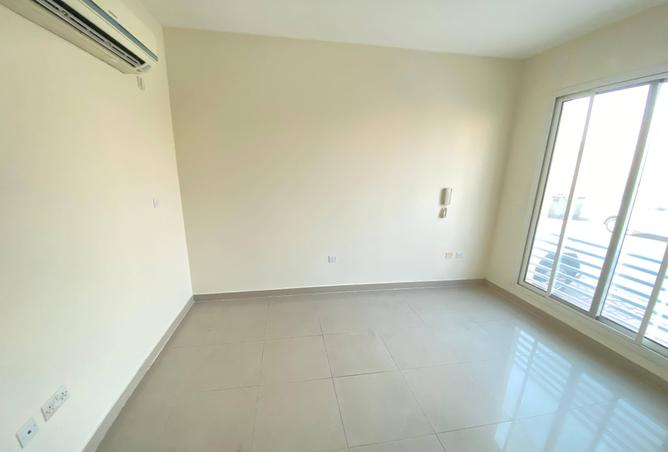 984272 - Property Image 2