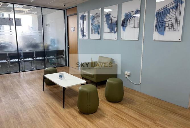 944301 - Property Image 2