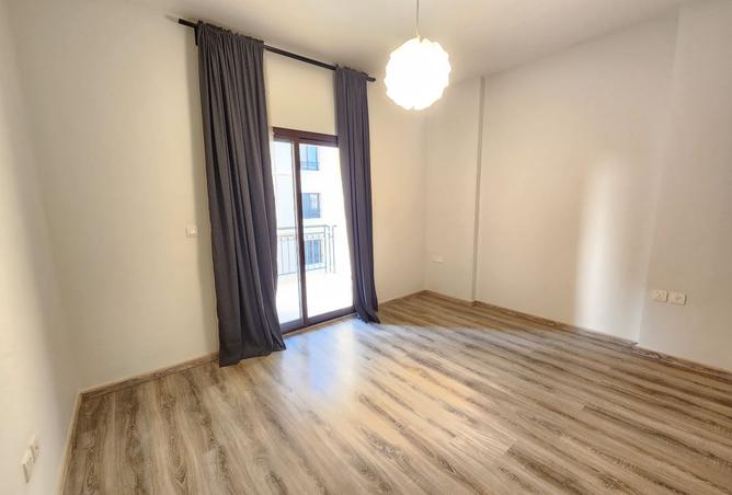 929779 - Property Image 2