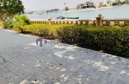 فيلا - 4 غرف نوم - 5 حمامات للايجار في فلل واست باي لاغون - وست باي لاجون - بحيرة وست لاجون - الدوحة