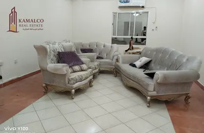 Apartment - 3 Bedrooms - 3 Bathrooms for rent in Umm Ghuwailina - Doha