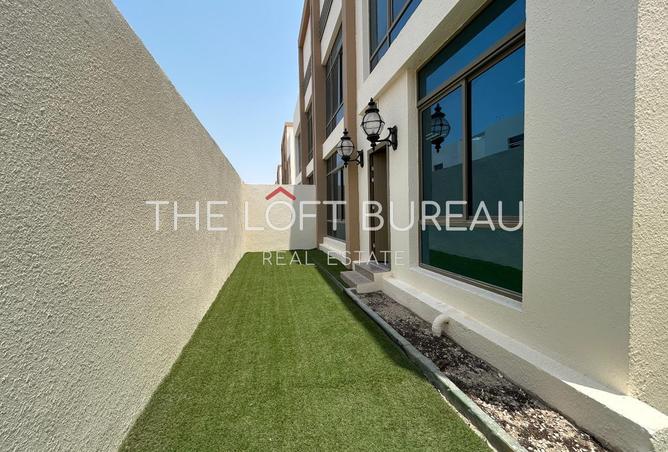 909174 - Property Image 2