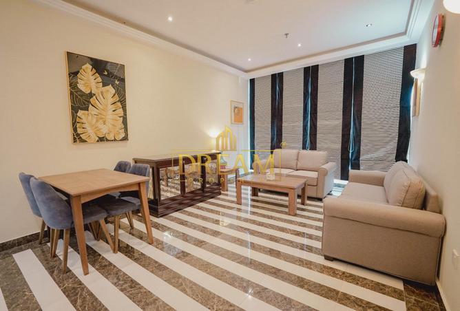 895637 - Property Main Image