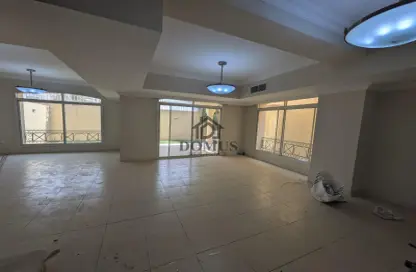Compound - 4 Bedrooms - 4 Bathrooms for rent in Salwa Road - Al Aziziyah - Doha