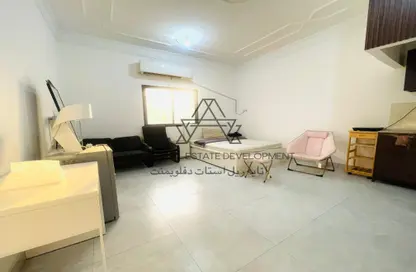 شقة - 1 حمام للايجار في شارع المطار القديم - طريق المطار القديم - الدوحة