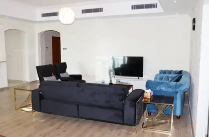 Apartment - 2 Bedrooms - 3 Bathrooms for sale in Porto Arabia - The Pearl Island - Doha