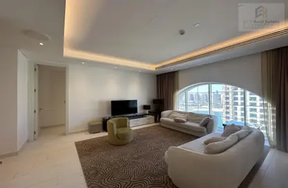 Apartment - 3 Bedrooms - 4 Bathrooms for rent in Floresta Gardens - The Pearl Island - Doha