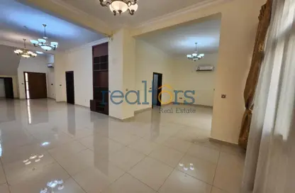 مجمع سكني - 4 غرف نوم - 5 حمامات للايجار في شارع  بو هامو - أبو هامور - الدوحة