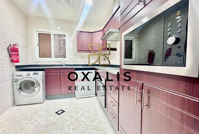 944111 - Property Image 3