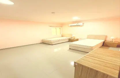 Apartment - 3 Bedrooms - 2 Bathrooms for rent in Al Mansoura - Al Mansoura - Doha