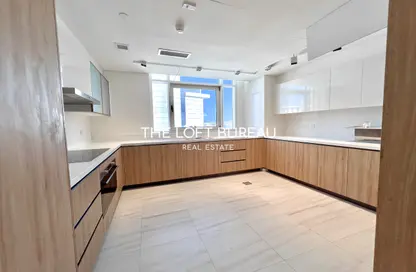 Apartment - 3 Bedrooms - 4 Bathrooms for sale in Gewan Island - The Pearl Island - Doha