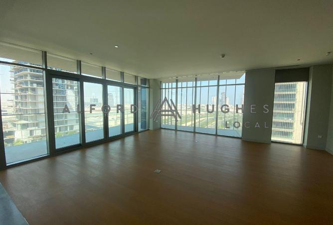 945401 - Property Image 2