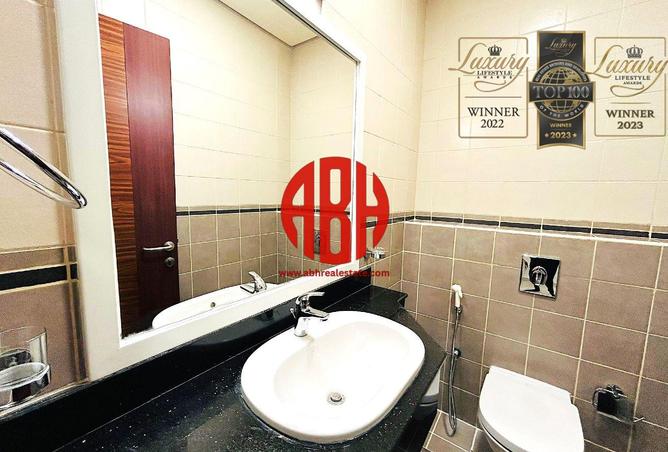 966993 - Property Image 2