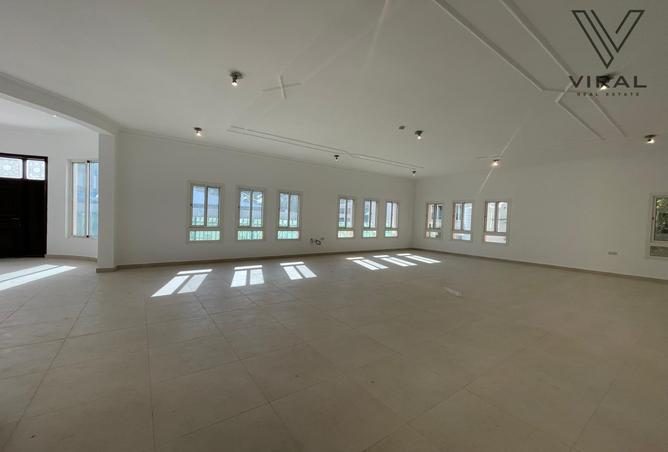 937444 - Property Image 3
