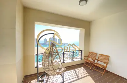 Apartment - 2 Bedrooms - 4 Bathrooms for sale in Viva West - Viva Bahriyah - The Pearl Island - Doha