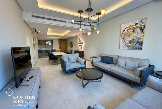 983263 - Property Image 3