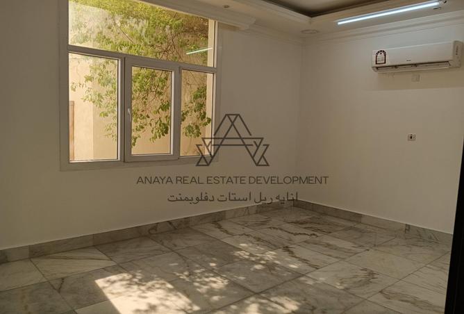 942601 - Property Image 3