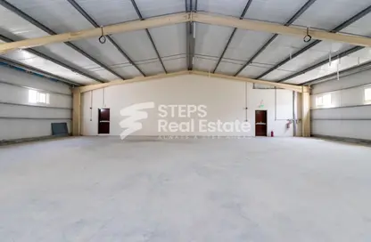 Warehouse - Studio for sale in East Industrial Street - Birkat Al Awamer - Al Wakra