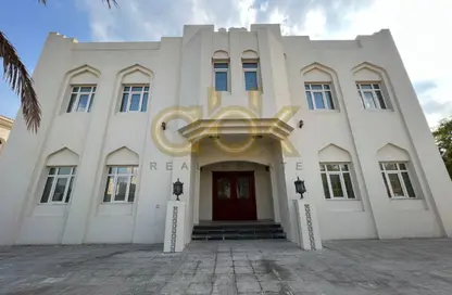 Villa - 6 Bedrooms - 7+ Bathrooms for rent in Al Dafna - Al Dafna - Doha