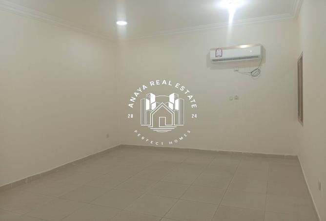 952459 - Property Image 2