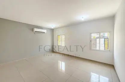 شقة - 1 حمام للايجار في بناية مدينة خيلفه 58 - مدينة خليفة جنوب - مدينة خليفة - الدوحة