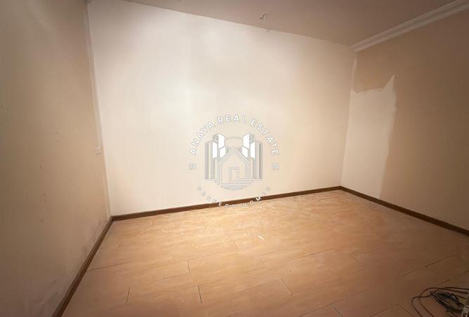 994719 - Property Image 3