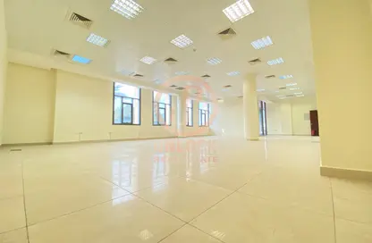 مساحات مكتبية - استوديو - 2 حمامات للايجار في الطريق الدائري الرابع - الطريق الدائري الرابع - الدوحة