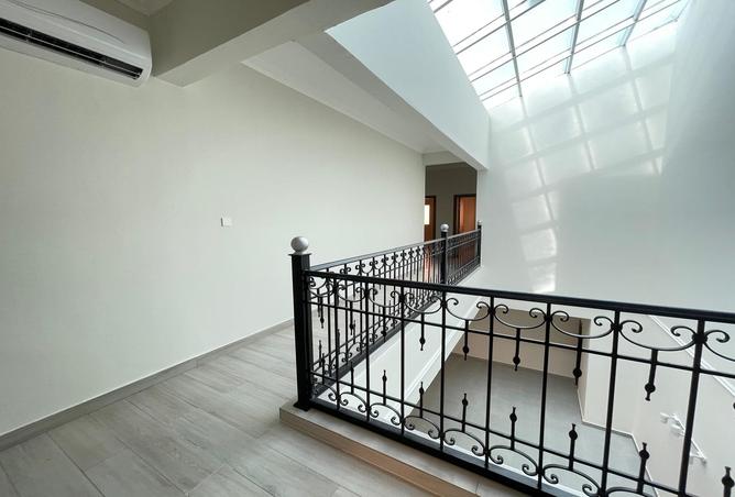 939674 - Property Image 2