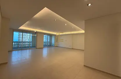 Apartment - 3 Bedrooms - 5 Bathrooms for sale in Viva West - Viva Bahriyah - The Pearl Island - Doha
