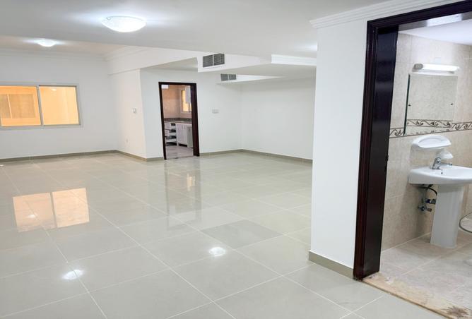 926509 - Property Image 2