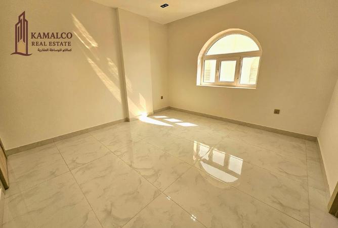 966763 - Property Image 3