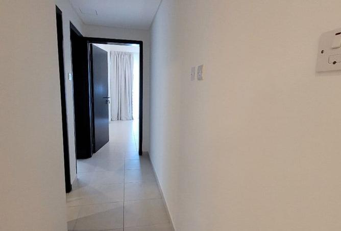 990477 - Property Image 2