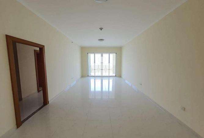 931871 - Property Image 2