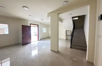 فيلا - 5 غرف نوم - 4 حمامات للايجار في شارع  بو هامو - أبو هامور - الدوحة