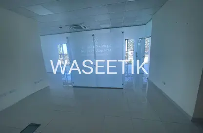 مساحات مكتبية - استوديو - 2 حمامات للايجار في ويست واك - الوعب - الدوحة